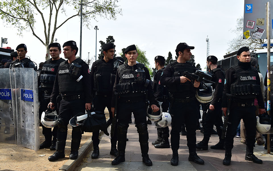 τουρκία-οι-αρχές-συνέλαβαν-ιρανούς-ως-561924091