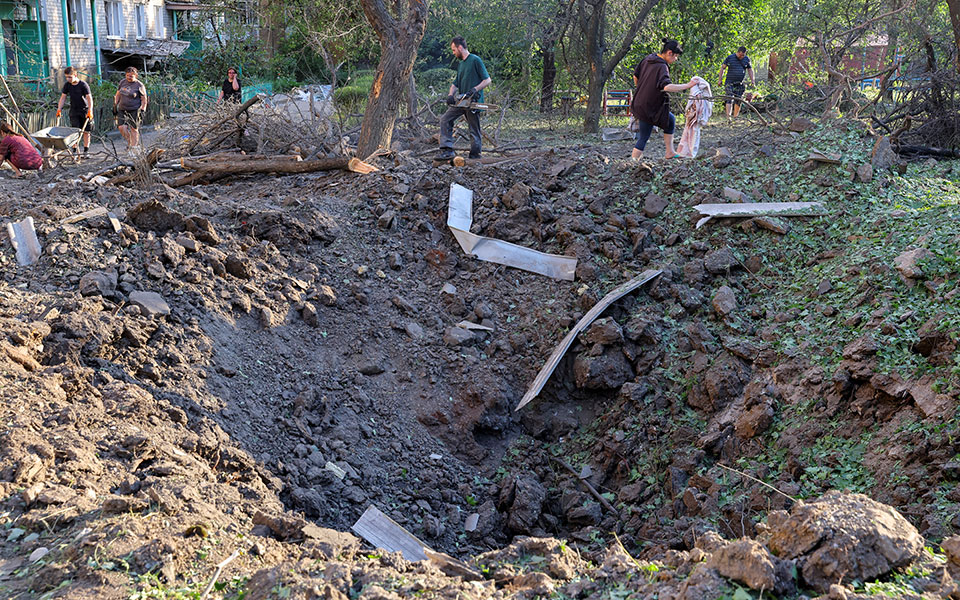 ουκρανία-τουλάχιστον-15-άμαχοι-σκοτώθη-561920446