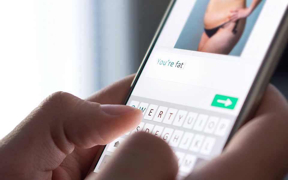 Social media και body shaming: Οι ευάλωτοι έφηβοι και το βαρύ τραύμα στον ψυχισμό-1