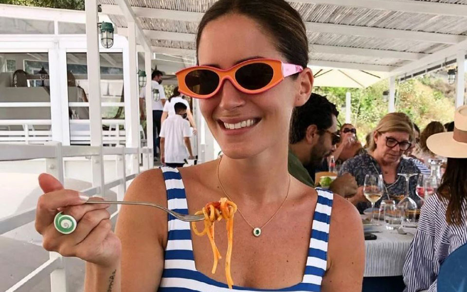 υγιεινή-διατροφή-τι-τρώει-μια-διατροφ-561929581