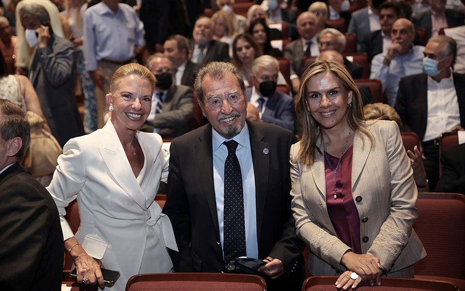 Παρέμβαση Καραμανλή για ελληνοτουρκικά και Ουκρανία-3