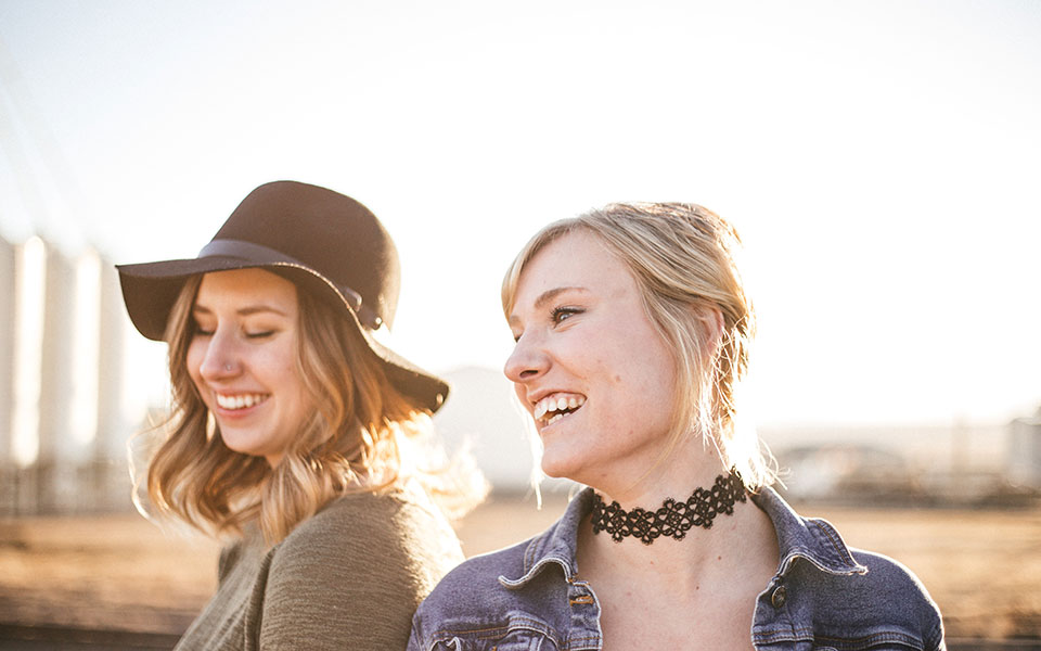 τα-7-modern-basics-της-καλοκαιρινής-γκαρνταρόμπας-561895468