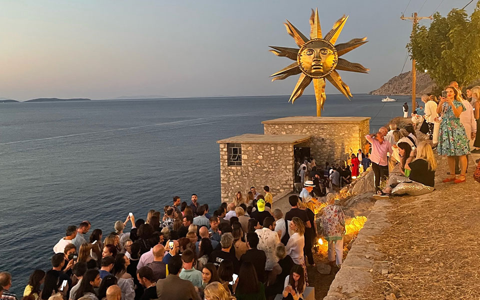 ο-θεός-απόλλωνας-στην-ύδρα-561918706