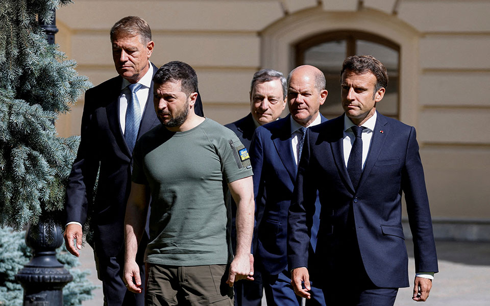 ουκρανία-ο-ζελένσκι-βέβαιος-πως-οι-27-561922180