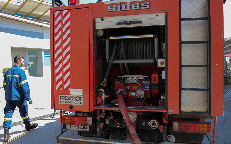 φωτιά-τώρα-στην-καλλιθέα-πατρών-561960796