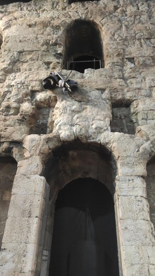 Ηρώδειο: Έσπασε βάση προβολέων – Τραυματίστηκε ελαφρά ένας τεχνικός-1