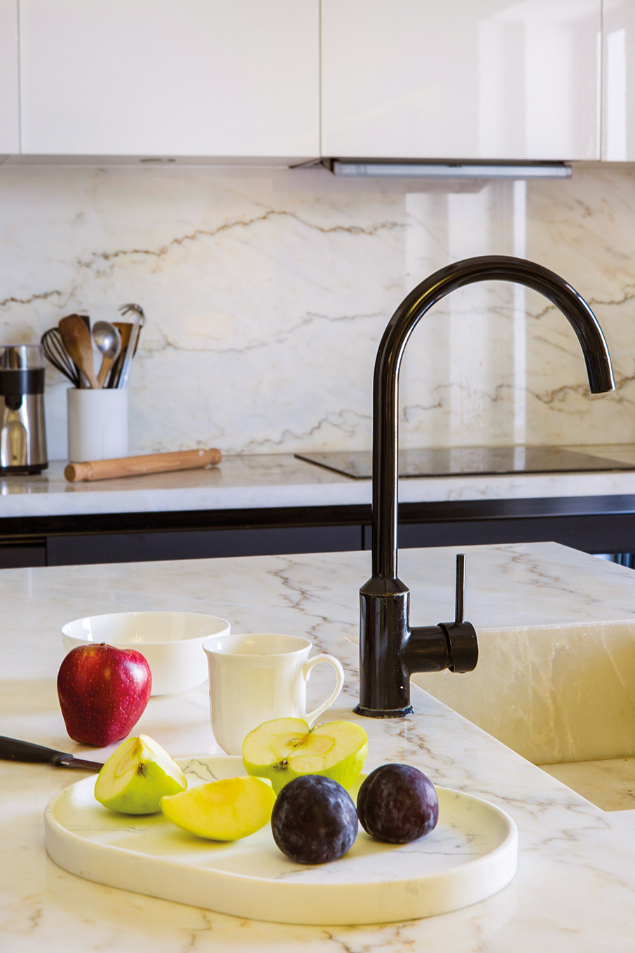 Ελβίρα Παναγιωτοπούλου: Η δημιουργός του brand Di Gaia μας υποδέχεται σε 105 τετραγωνικά θετικής ενέργειας-4