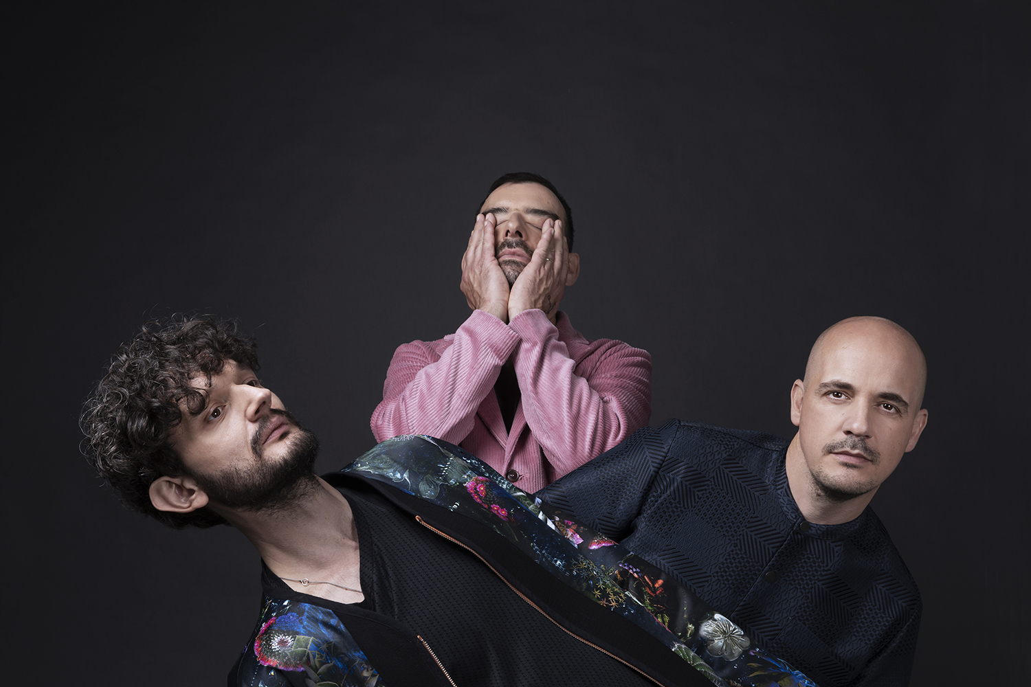 σάσα-ρινγκ-oλοι-έχουμε-σπίτια-έξω-από-τ-561957235