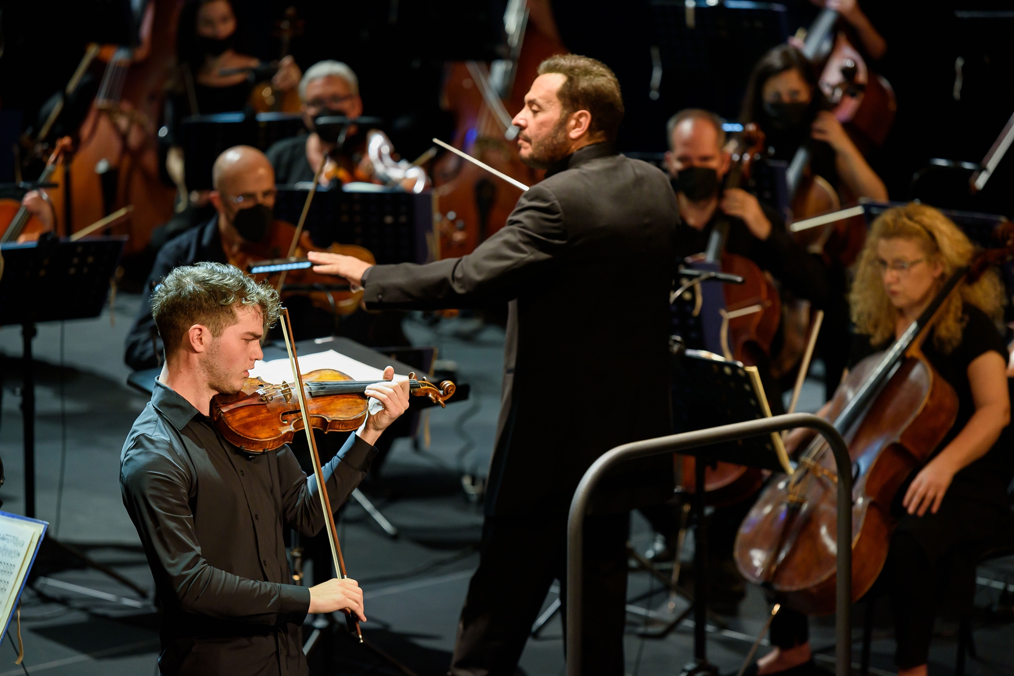 θυελλώδης-συμφωνία-του-λιντς-από-το-561980932