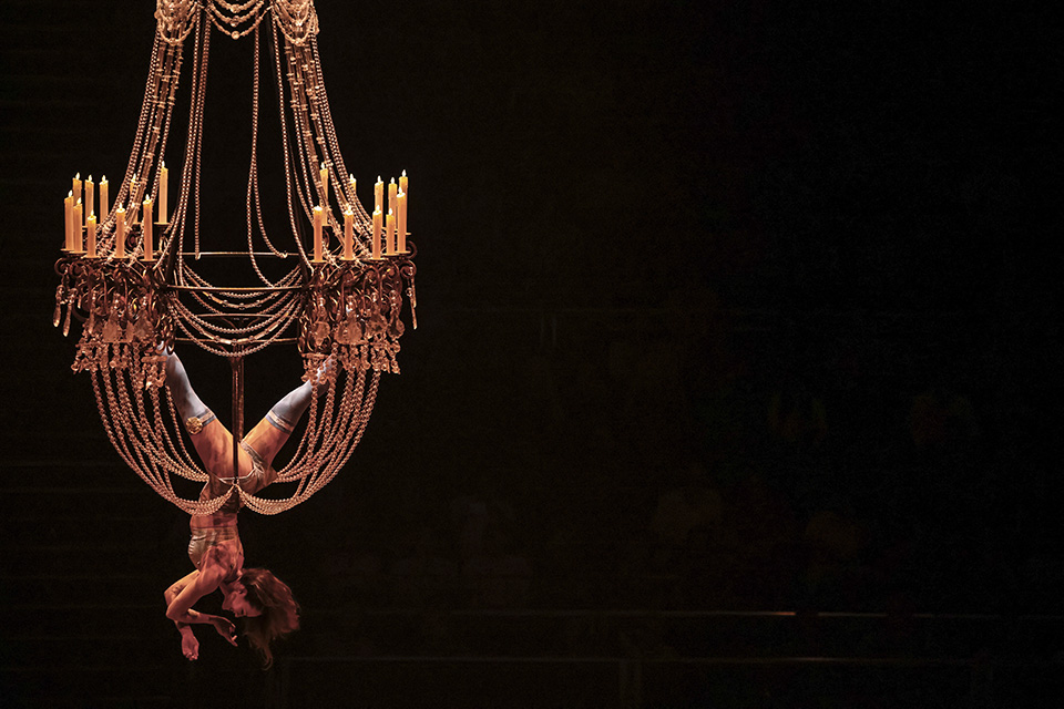 πολυέλαιοι-561956839