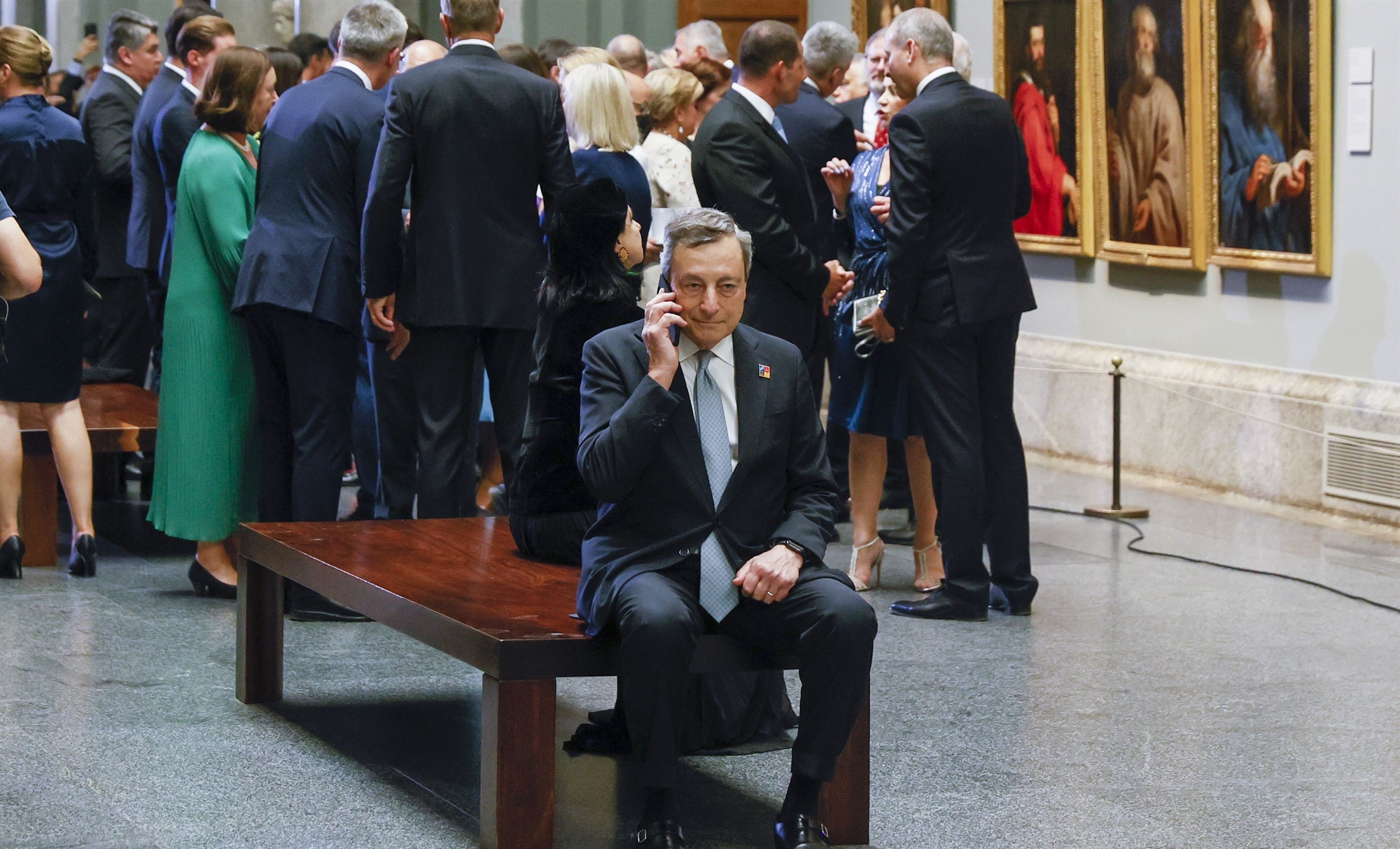 κλυδωνισμός-με-δύο-άξονες-στην-ιταλικ-561935449