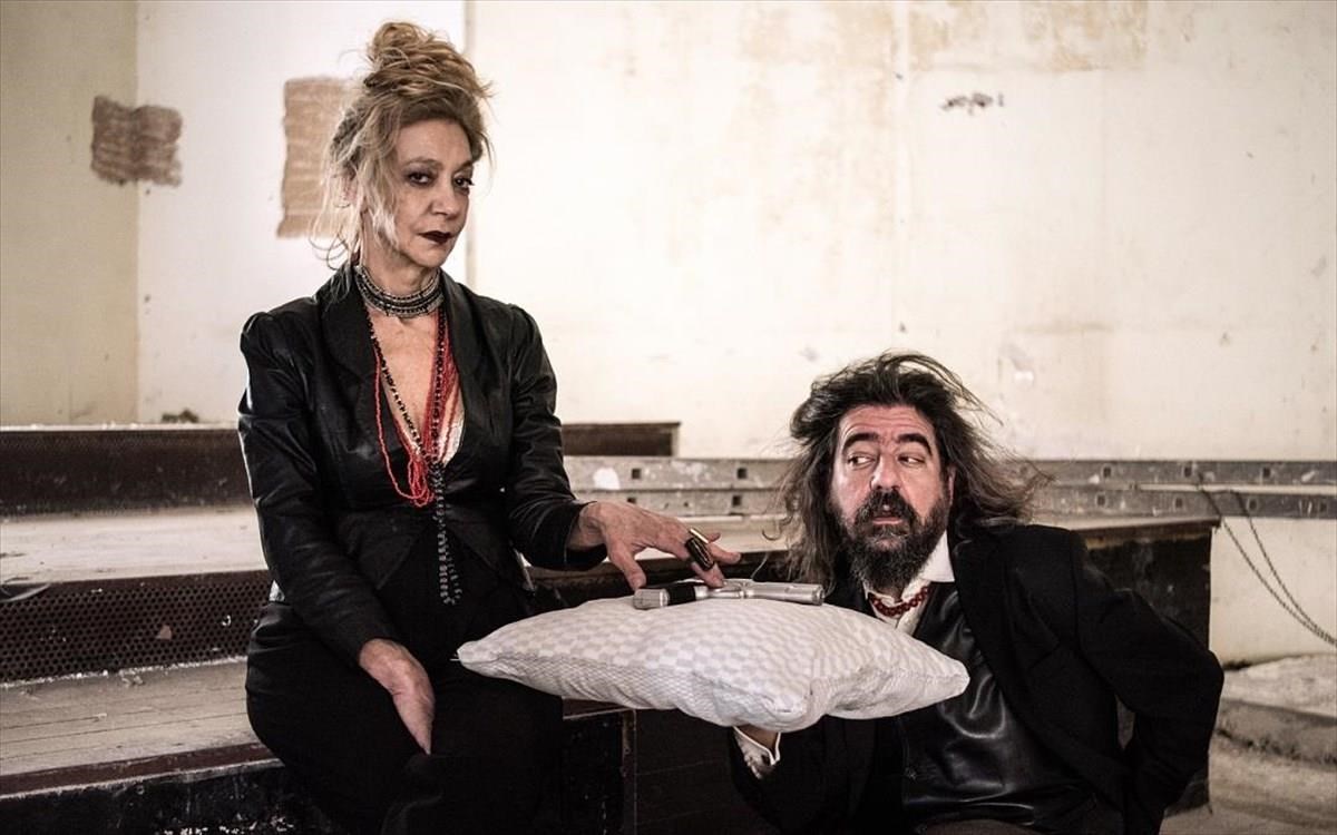 ο-ορφέας-στον-αδη-ως-μουντζούρα-561960424