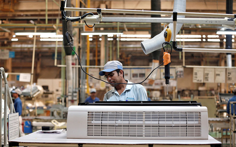 νέο-εργοστάσιο-από-την-ιαπωνική-daikin-στο-λ-561949708