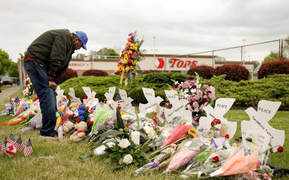 ηπα-ρατσιστικά-τα-κίνητρα-του-δράστη-τ-561956893