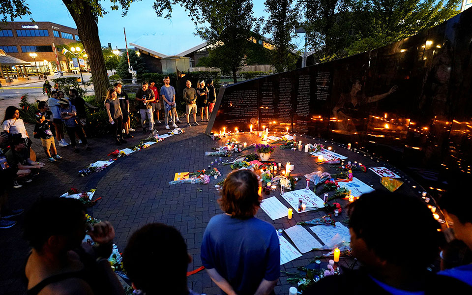 οπλοκατοχή-από-τη-μουσική-σκηνή-στο-λο-561943165