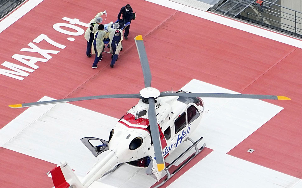 Πέθανε ο Σίνζο Άμπε – Υπέκυψε στα τραύματά του μετά την δολοφονική επίθεση-7