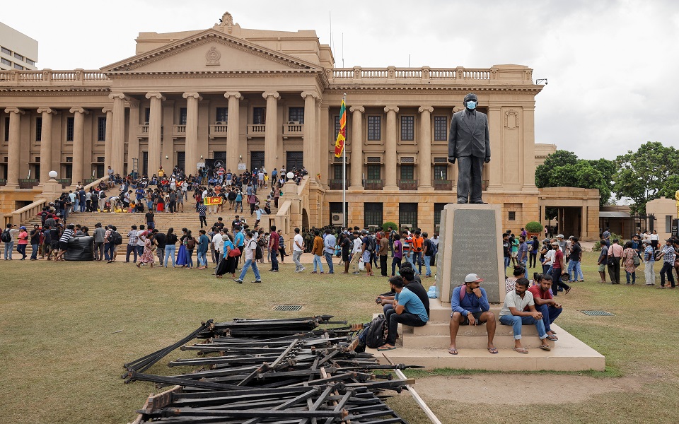σρι-λάνκα-συνεχίζεται-η-κατάληψη-στο-π-561950431