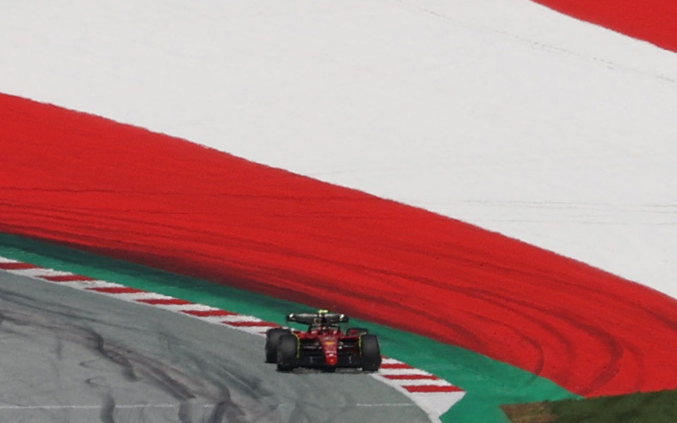 f1-νίκη-για-λεκλέρ-στην-έδρα-της-red-bull-561950542