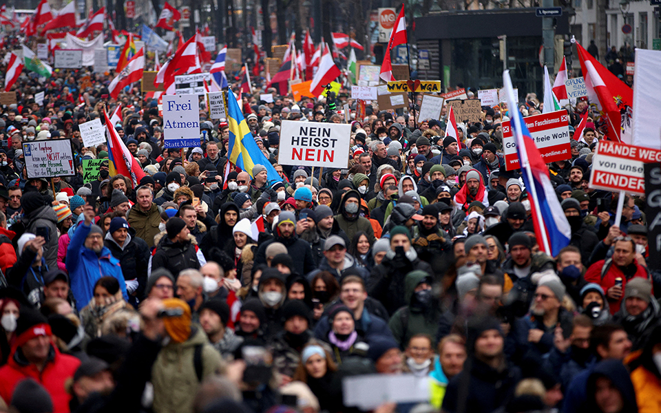 η-αυστρία-θρηνεί-για-την-αυτοκτονία-γι-561981298