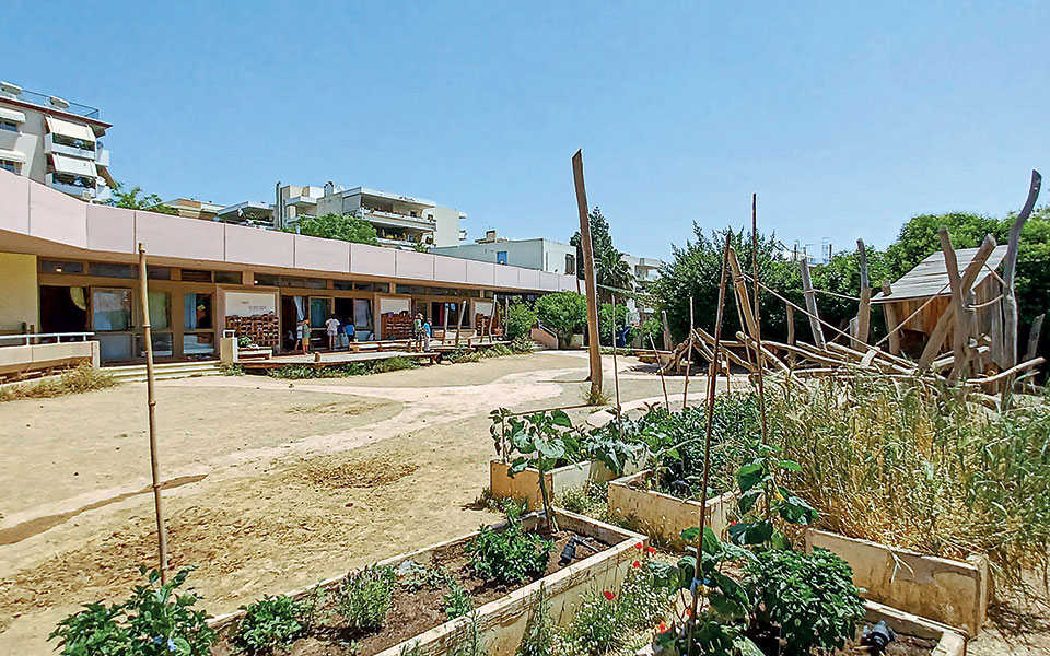 στο-τριανέμι-όλοι-οι-μαθητές-είναι-χαρ-561939937