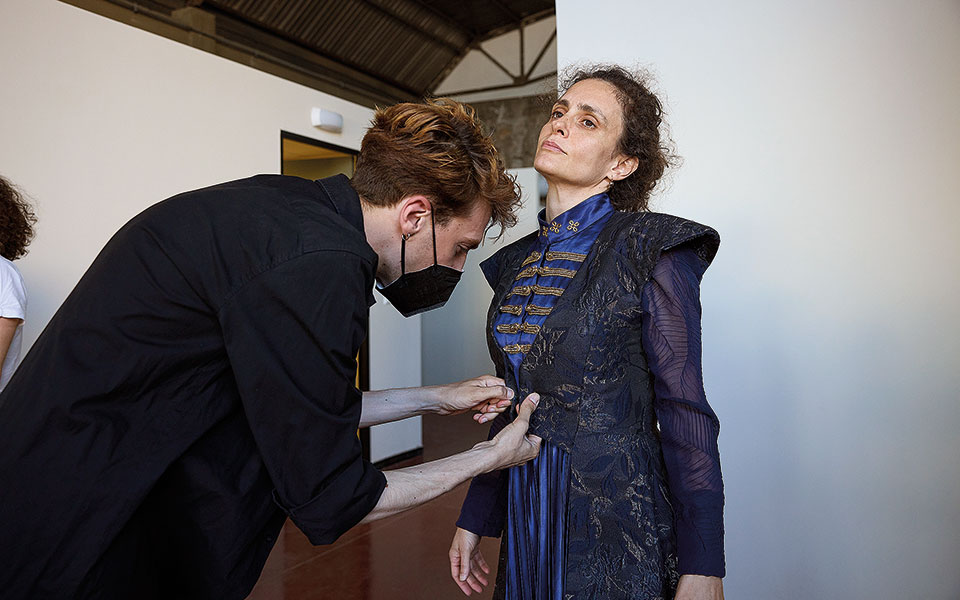 Η Μήδεια στολίζεται για την Επίδαυρο-10