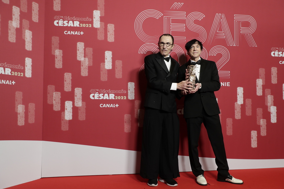 οι-sparks-μπήκαν-στο-στούντιο-για-τον-επόμεν-561942022