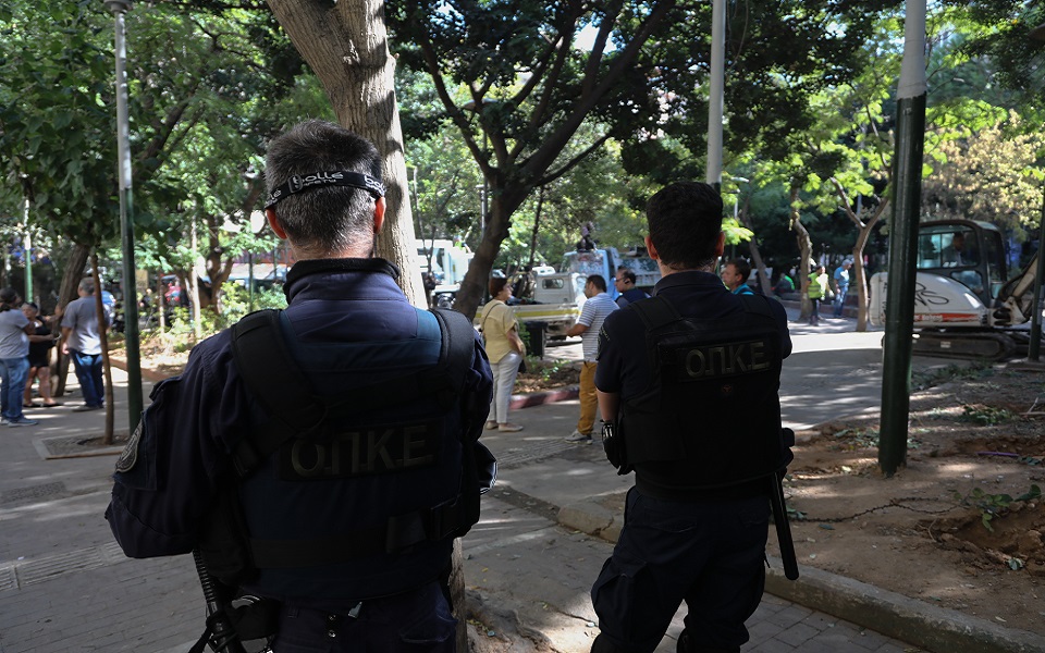 ένταση-στα-εξάρχεια-με-αστυνομικούς-561952978