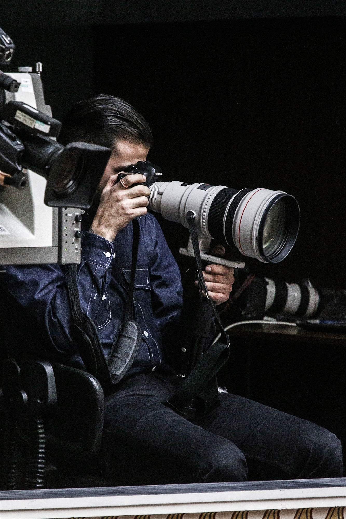 Φωτογραφίζοντας τα παρασκήνια-1