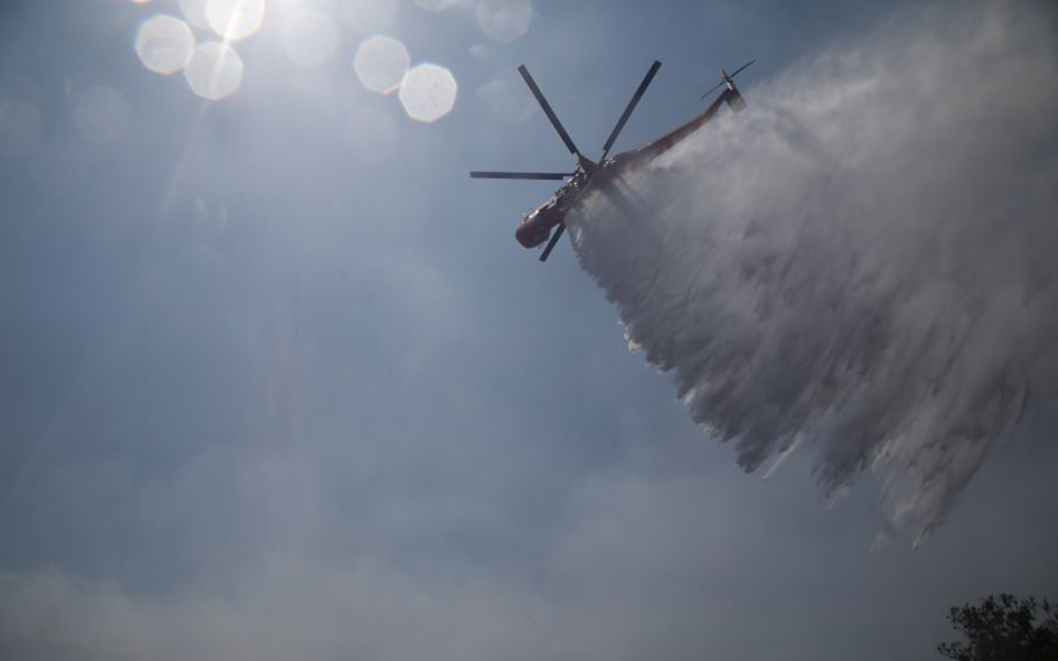 φωτιά-στο-αθάνι-λευκάδας-ενισχύοντα-561949717