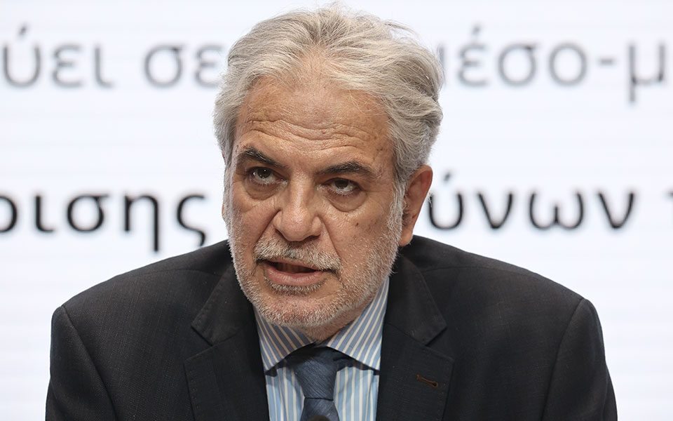 θεωρείο-δάκρυα-για-την-πράσινη-γραμμή-561975151