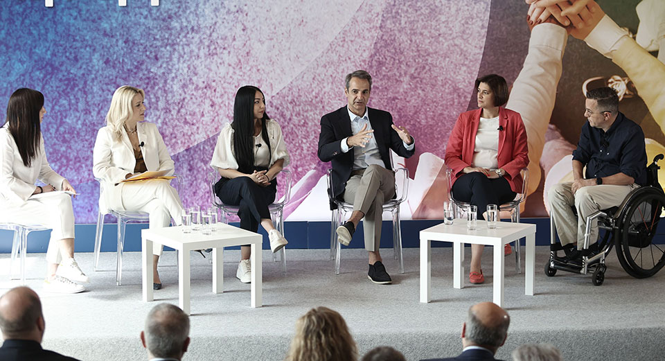 Κυβέρνηση: Έμφαση στην κοινωνική ατζέντα-1