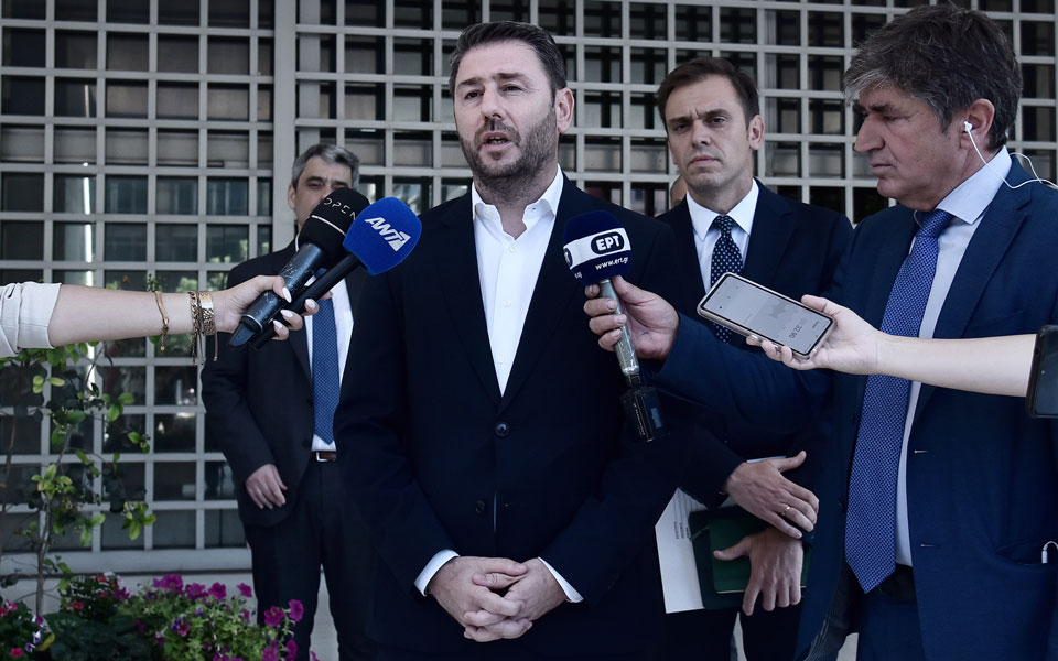 πρέσινγκ-πασοκ-προς-την-κυβέρνηση-561978346