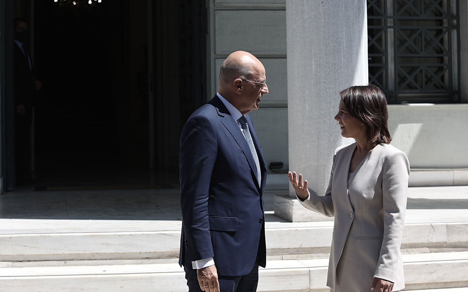 δένδιας-όχι-γερμανικά-υποβρύχια-στην-561978715