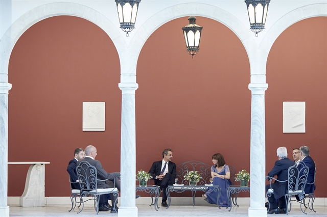 Δημοκρατία ετών 48, πιο συμπεριληπτική από ποτέ και… χωρίς μάσκες-2