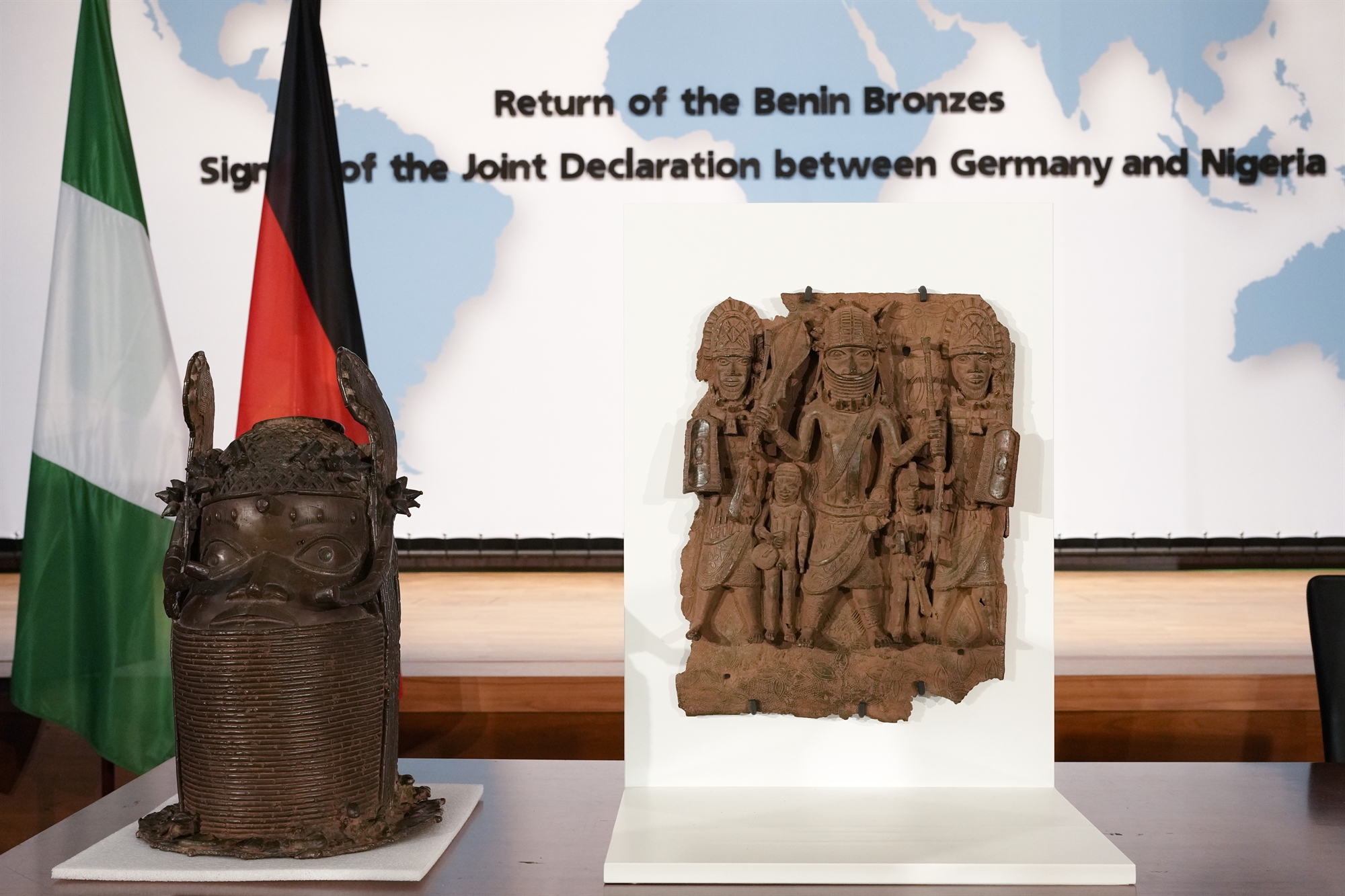 συμφωνία-γερμανίας-και-νιγηρίας-για-τ-561942769