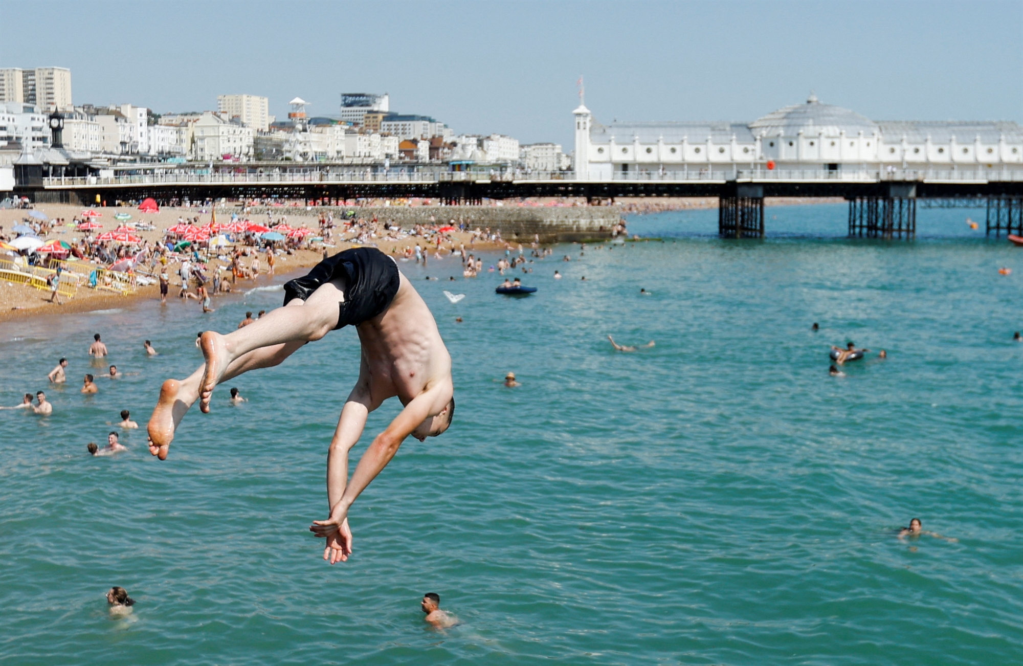 βρετανία-ο-παρατεταμένος-καύσωνας-φέ-561964564