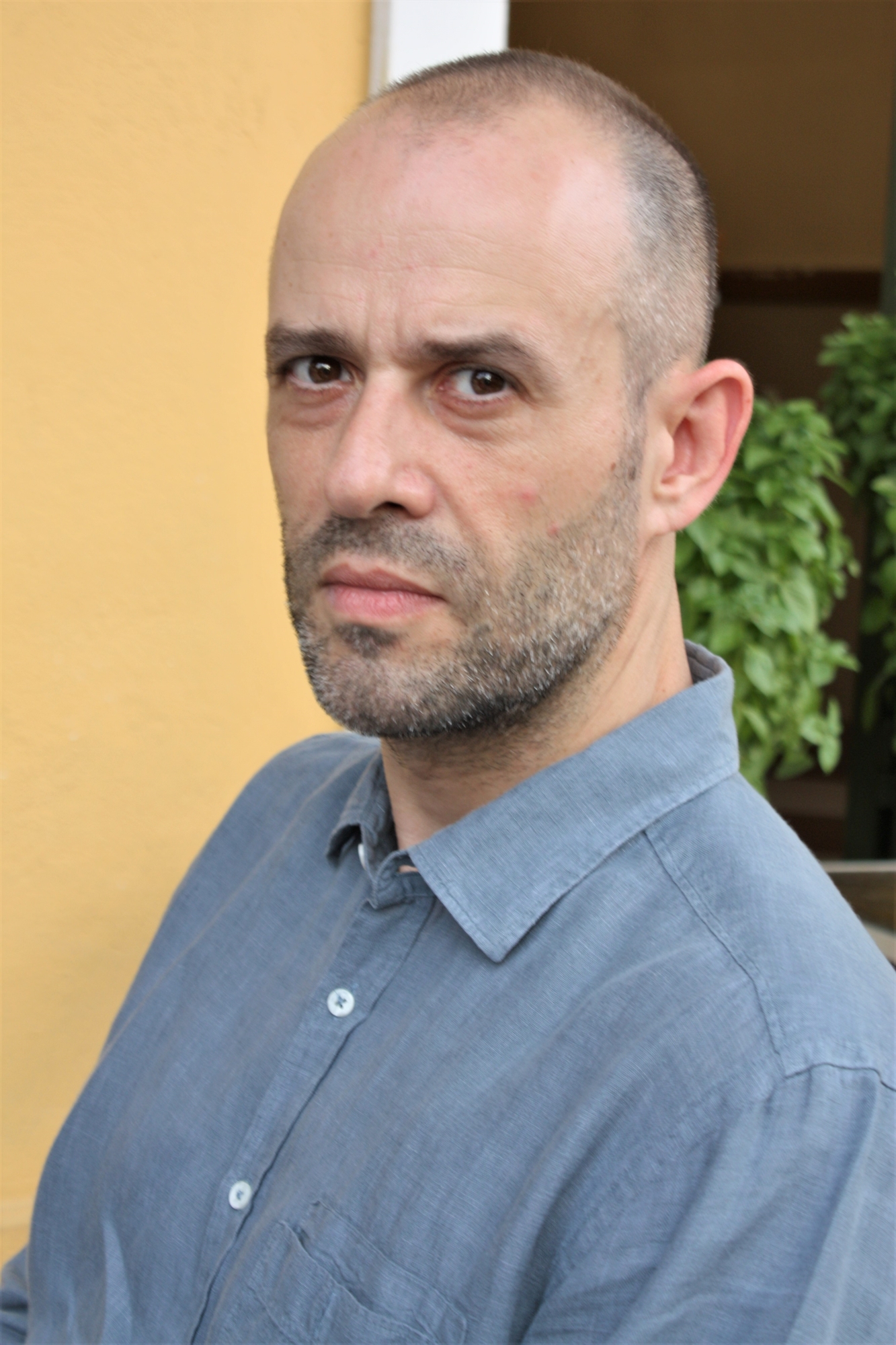 «Οι μέρες μας δοξάζουν την υστερία της νιότης»-1