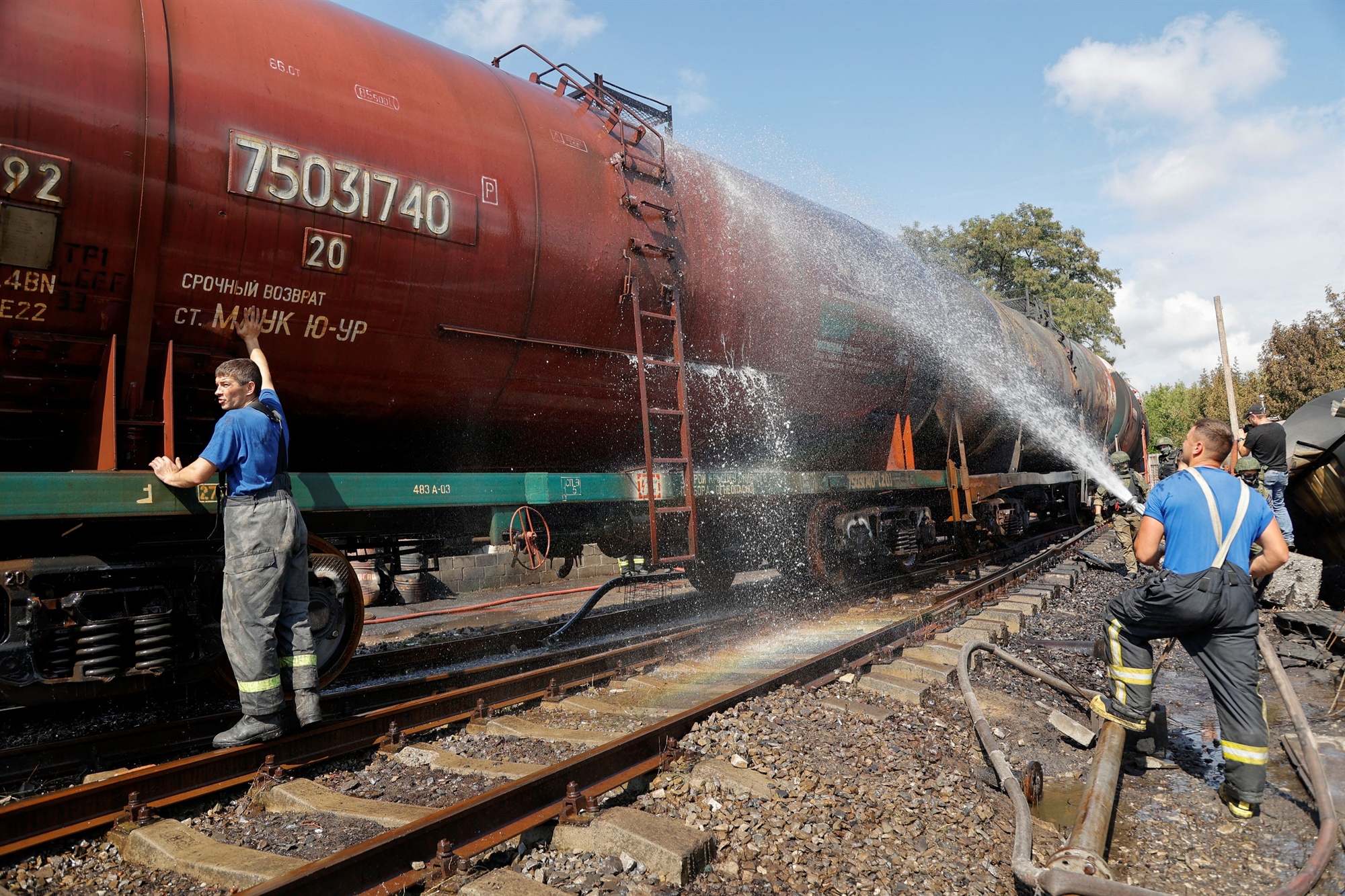 βαρύ-το-πλήγμα-στην-οικονομία-της-ουκρ-561975013