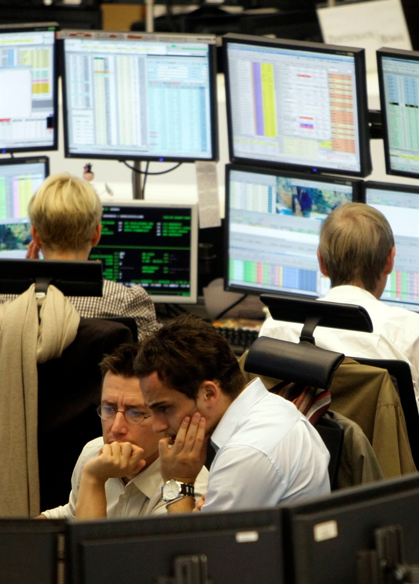 ιταλική-πίεση-στις-αγορέςβουτιά-344-σ-561957568