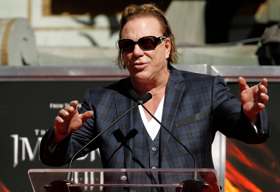 μίκι-ρουρκ-για-τομ-κρουζ-παίζει-το-ίδι-561953143