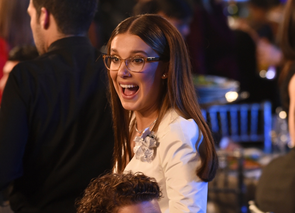 h-μίλι-μπόμπι-μπράουν-θα-γίνει-η-πιο-ακρ-561974113