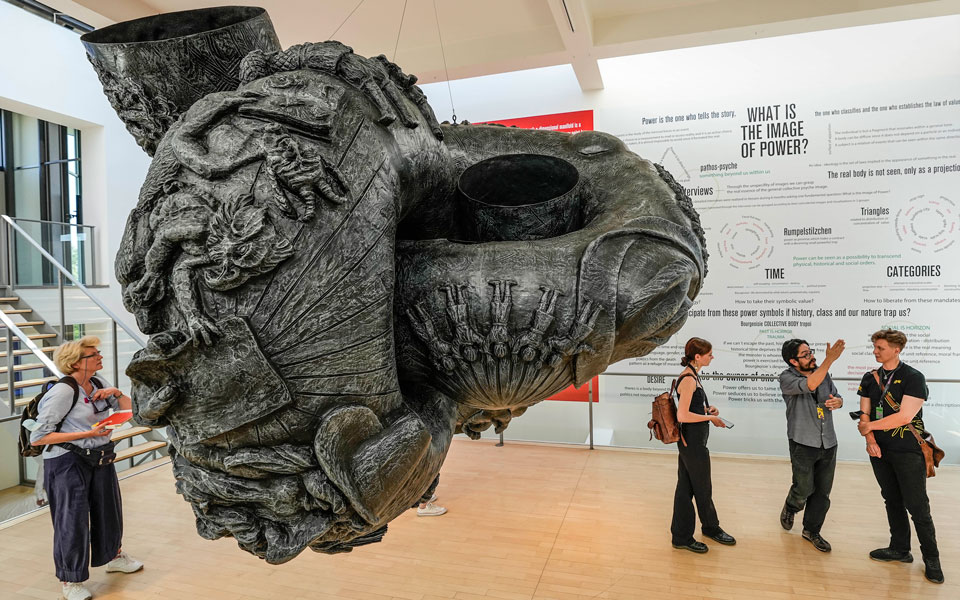 ελέγχοντας-την-documenta-561963493