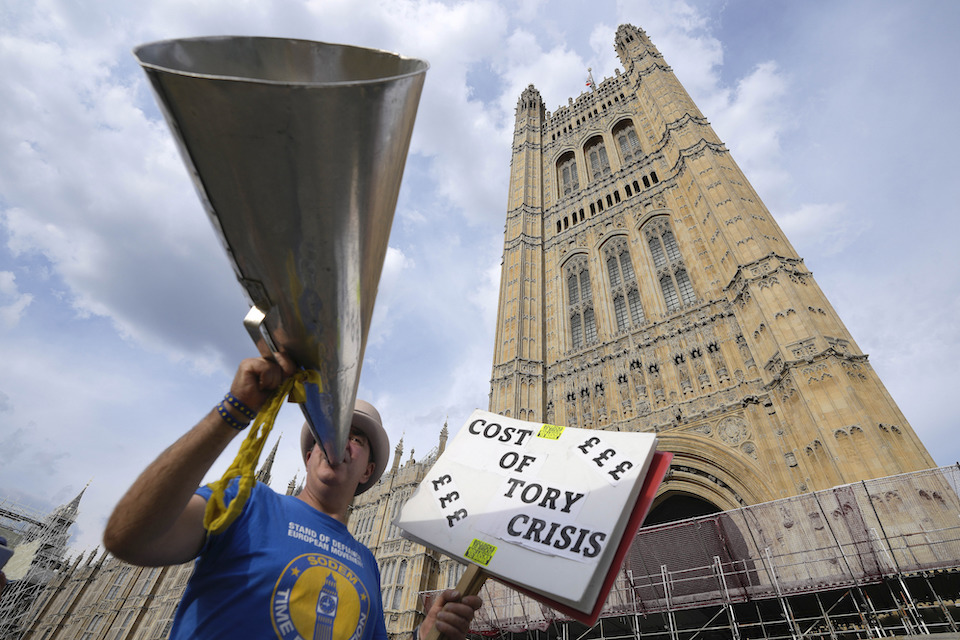 σε-αναβρασμό-οι-τόρις-ακυρώθηκε-προγρ-561962419
