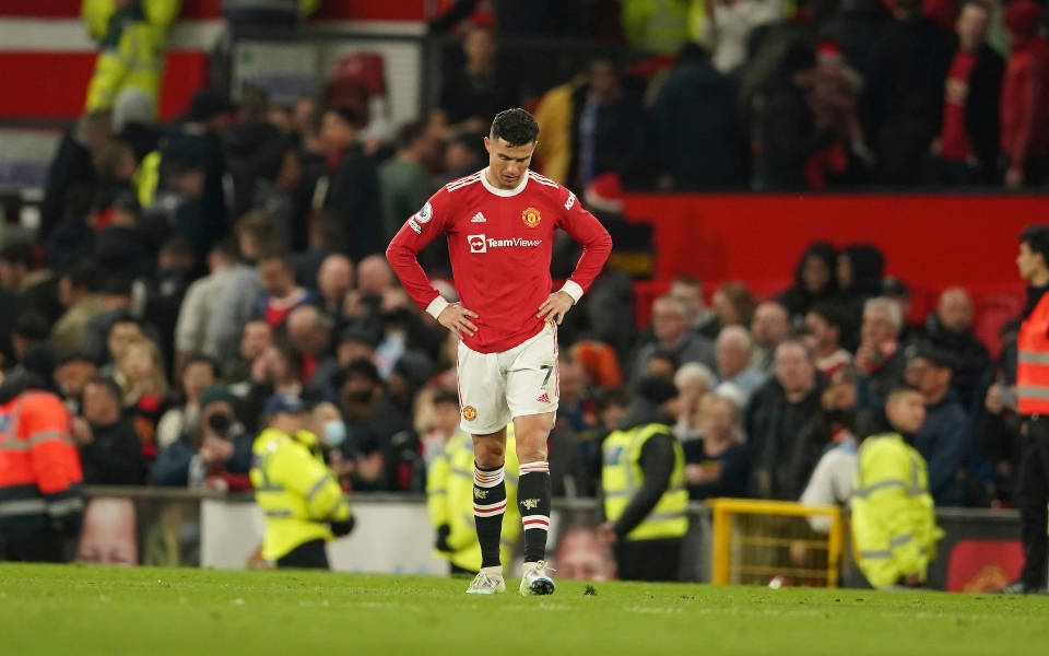 κριστιάνο-ρονάλντο-μπροστά-στο-απόλυ-561975370