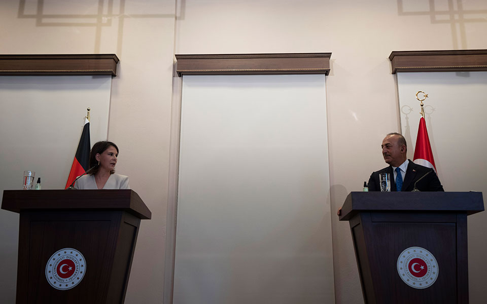 dw-τι-μένει-από-το-ταξίδι-της-μπέρμποκ-γι-561981952