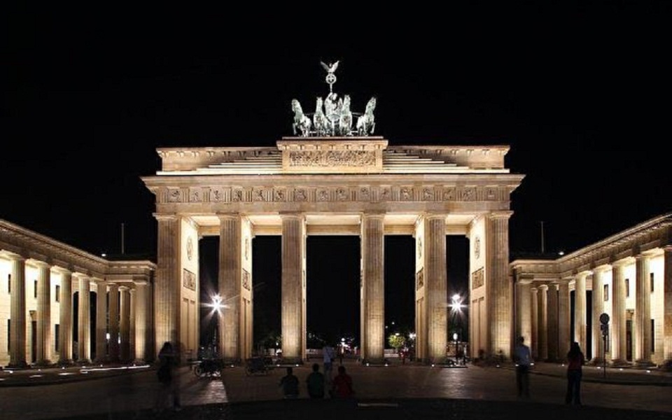 γερμανία-σβηστά-τα-φώτα-στην-προεδρικ-561972382