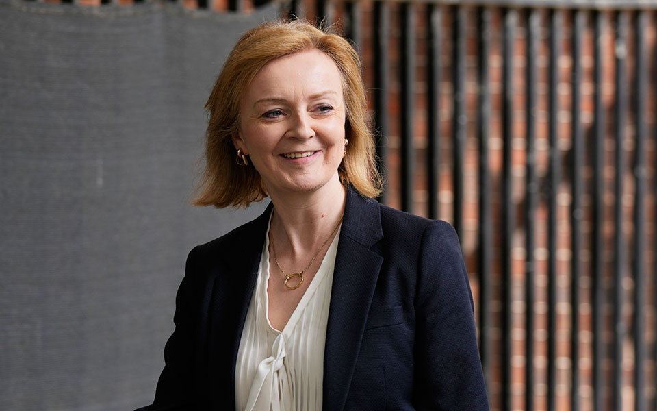 βρετανία-ενισχύεται-η-υποψηφιότητα-τ-561960457