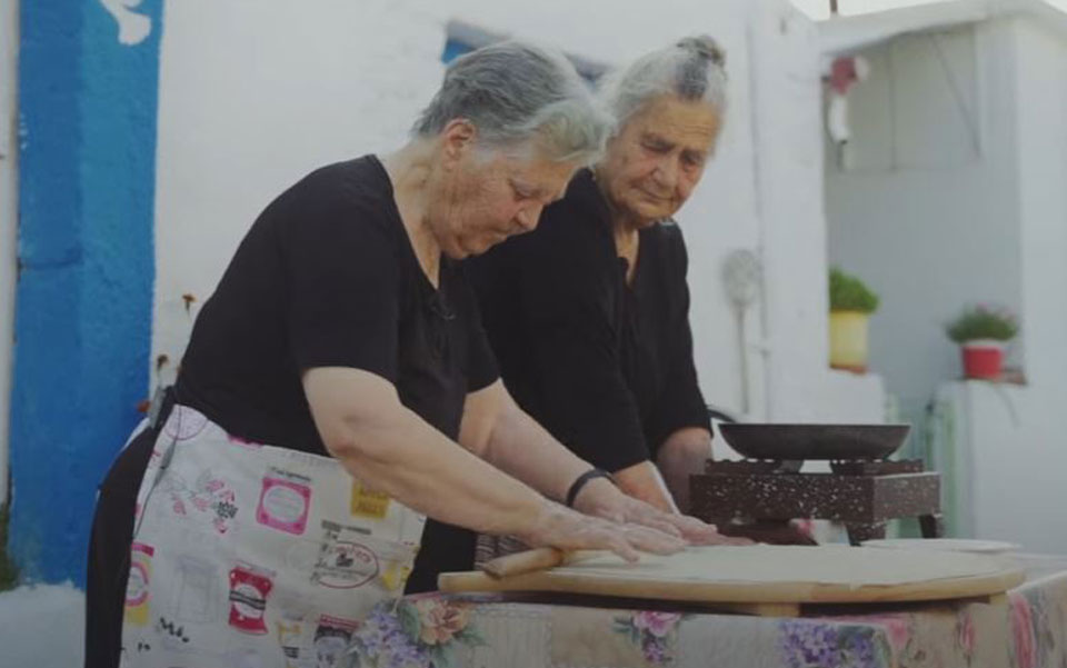 τα-θρυλικά-ξεροτήγανα-της-κρήτης-από-δ-561943699