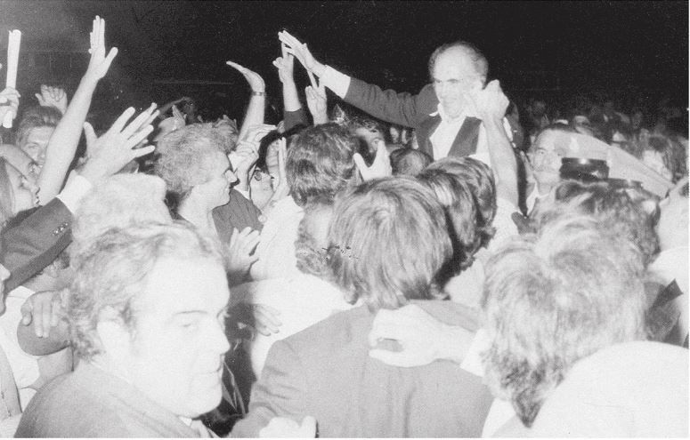 Αφιέρωμα – Δημοκρατία ετών 48: Ωριμη και σε εγρήγορση-1