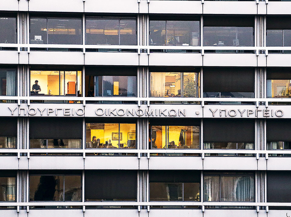 ηλεκτροσόκ-στον-προϋπολογισμό-από-561938992